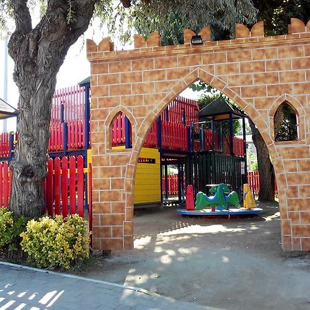 בלריה-איגאה מרינה Happy Camping Village מראה חיצוני תמונה
